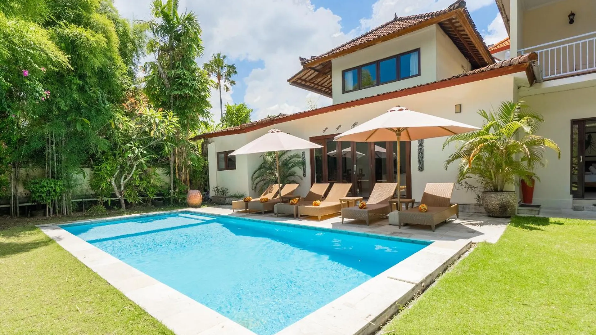 14 Bedroom Villa Vista Seminyak