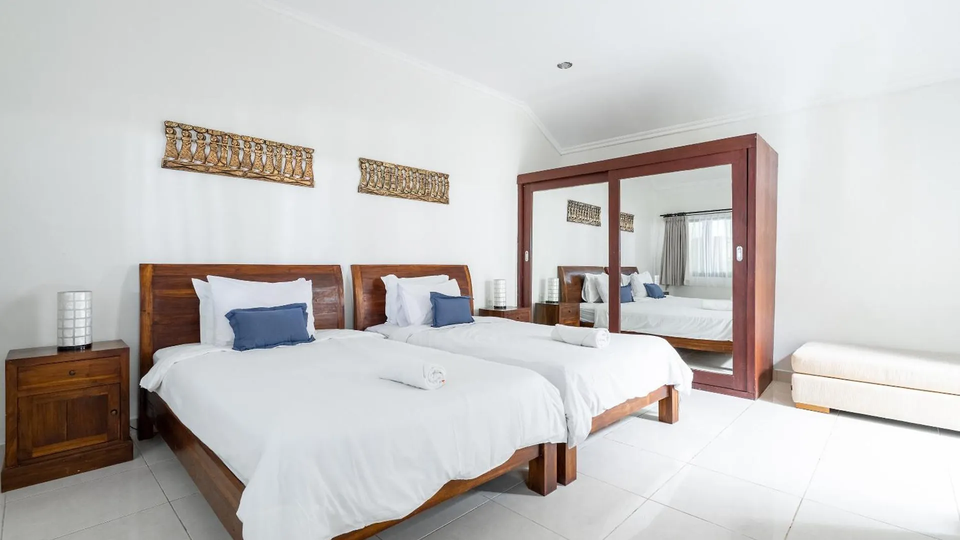 14 Bedroom Villa Vista Seminyak Indonesien