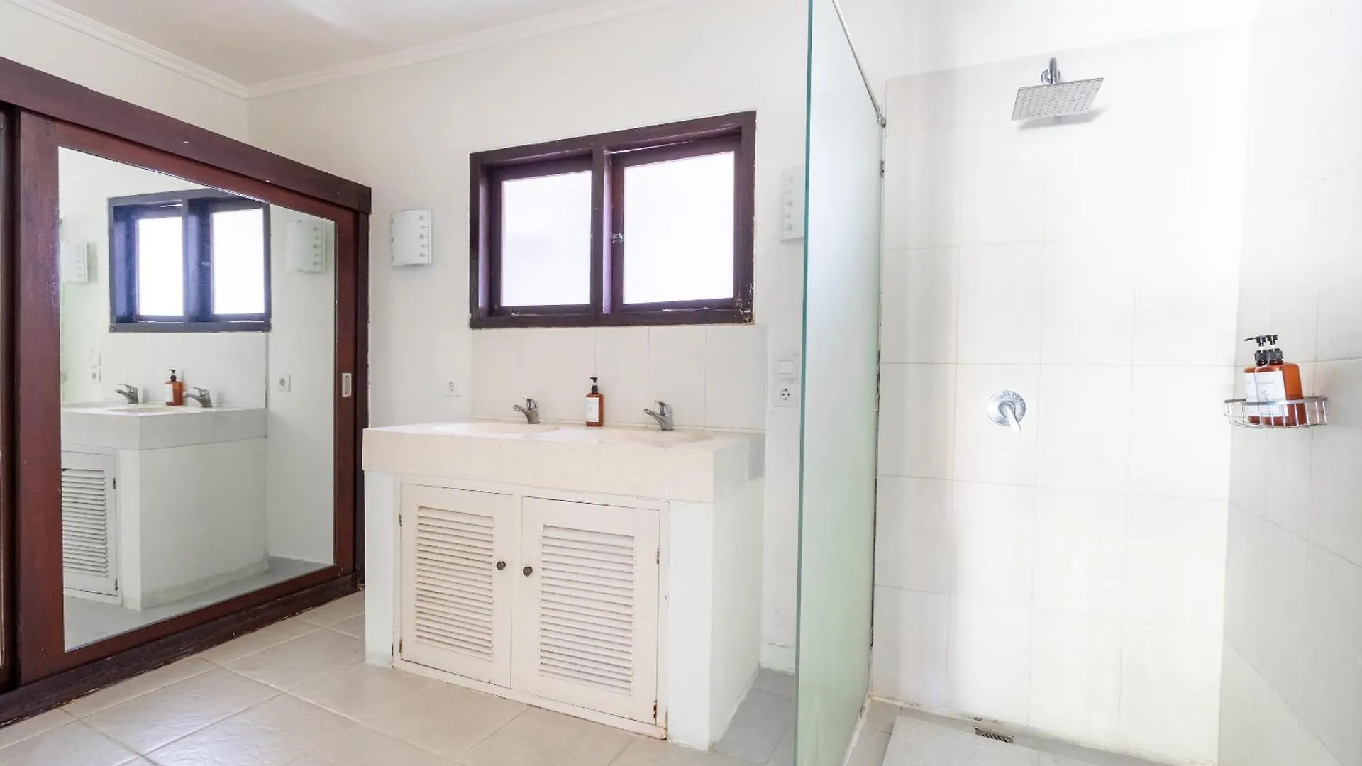 14 Bedroom Villa Vista Seminyak